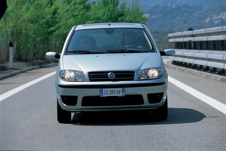  Fiat Punto 2003 года  (фото 51 из 67)